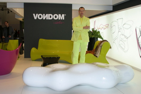 vondom_250210_09-940x934_.jpg