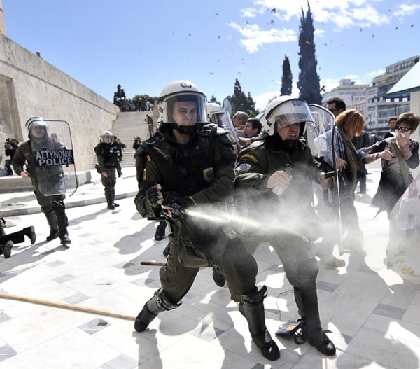 greece_unrest_protests41.jpg