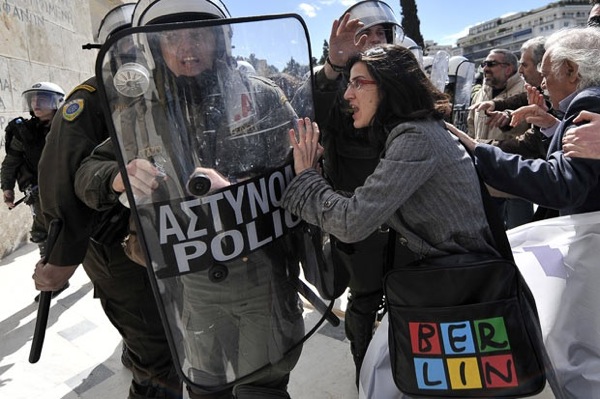 greece_unrest_protests42.jpg