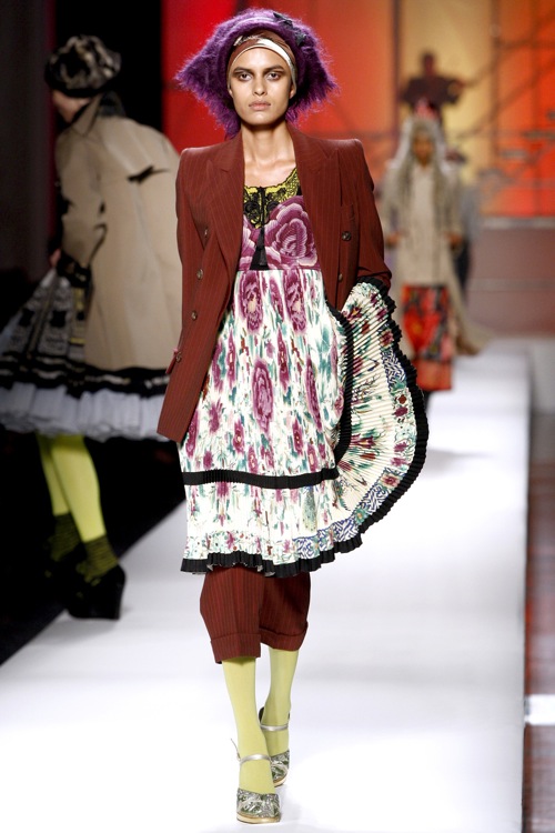 jean_paul_gaultier_fw_2010_paris_fashion_week10.jpg