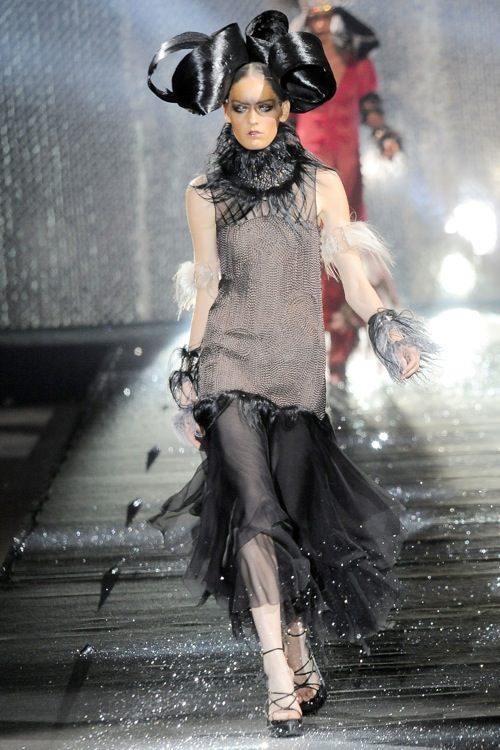john_galliano_fw_2010_paris_fashion_week13.jpg