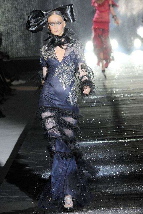 john_galliano_fw_2010_paris_fashion_week14.jpg