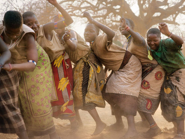 hadza-dance-tanzania_13187_990x742.jpg