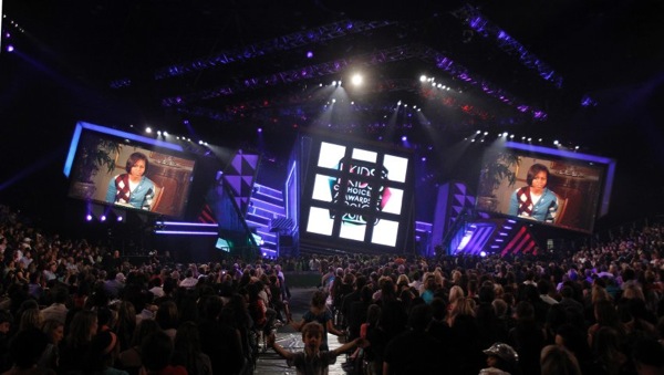 kids_choice_awards_michelle_obama_lets_move_campaign_big_help_award2.jpg