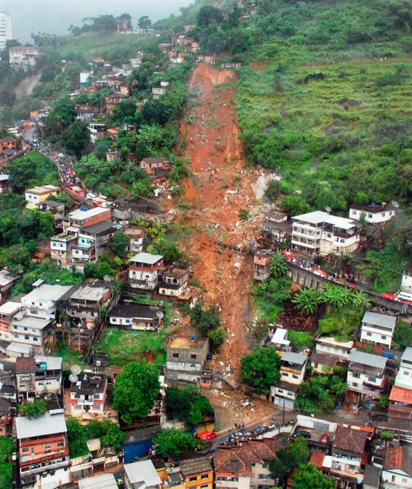 massive_flooding_brazil04.jpg