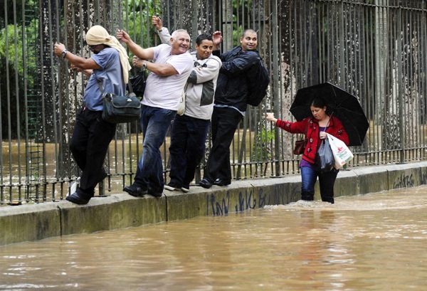 massive_flooding_brazil06.jpg