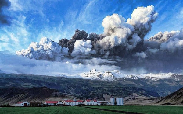 Новое извержение вулкана на юге Исландии