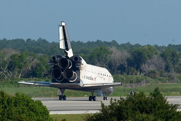 discovery_shuttle_landing06.jpg