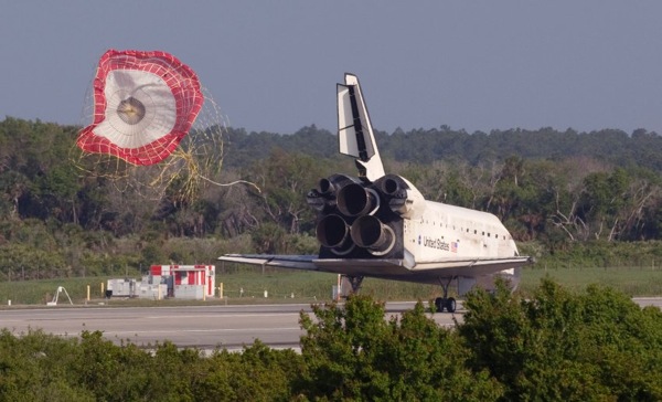 discovery_shuttle_landing11.jpg