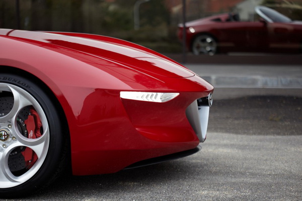 alfa-romeo_pininfarina-2uettottanta-concept-01-944_15.jpg