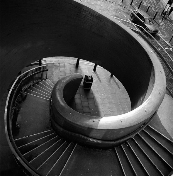 beautiful-spiral-staircase__02.jpg