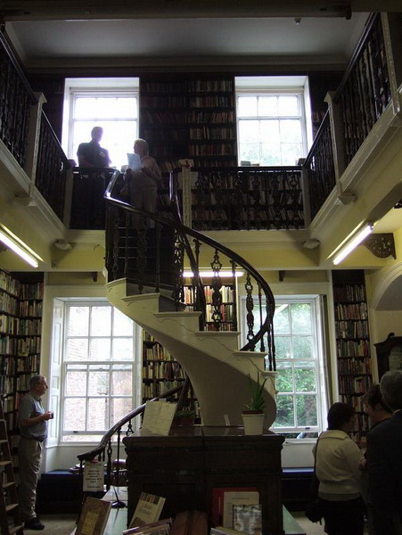beautiful-spiral-staircase__12.jpg