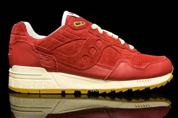 saucony-elite-bodega-shadow-5000-4-1-618x411.jpg