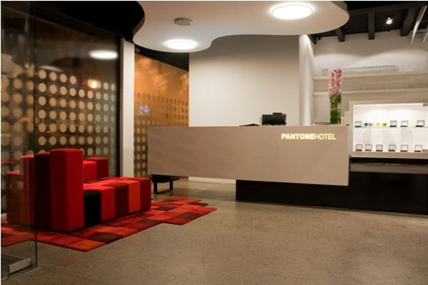pantone-hotel-3.jpg