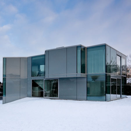 dzn_H-House-in-Maastrich-by-Wiel-Arets-Architects-1.jpg