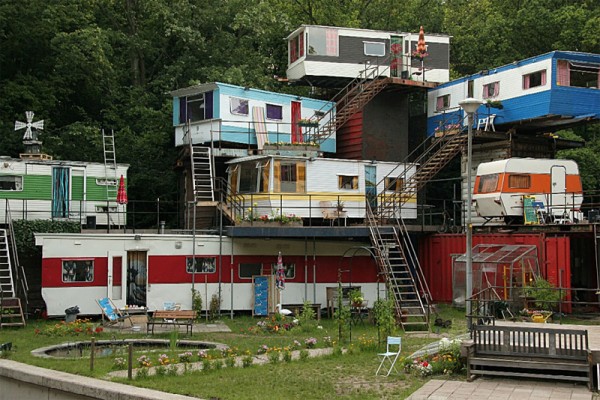 redneckmansion2-600x400.jpg