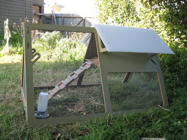 ChickenCribs4_.jpg