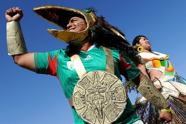 world_cup_2010_fans_mexico04.jpg