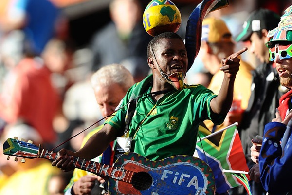 world_cup_2010_south_africa_fan2.jpg