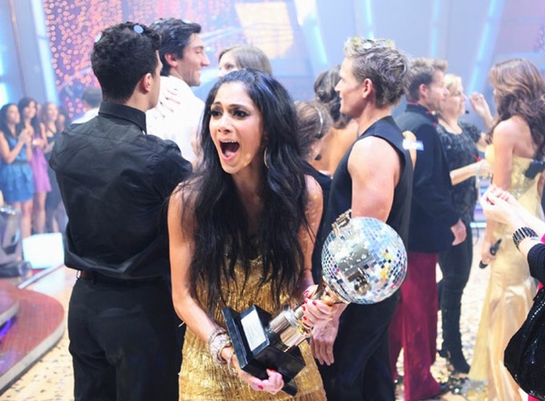 Шерзингер стала победительницей проекта американского телеканала ABC Dancing with the Stars