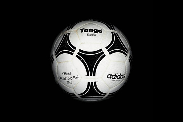 world_cup_football_balls_1982_spain.jpg