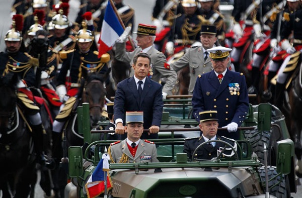 Николя Саркози на празднике в Париже