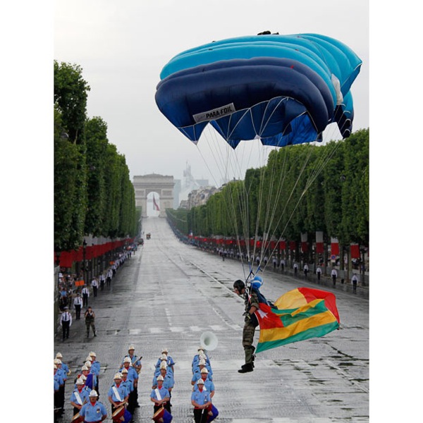 bastille_day_france_parade_french_paratrooper_with_african_flags.jpg