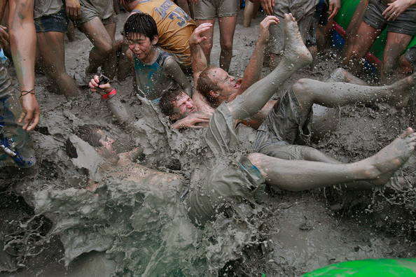 13th+Annual+Mud+Festival+Takes+Place+Boryeong+Qhlk96LlDmql.jpg