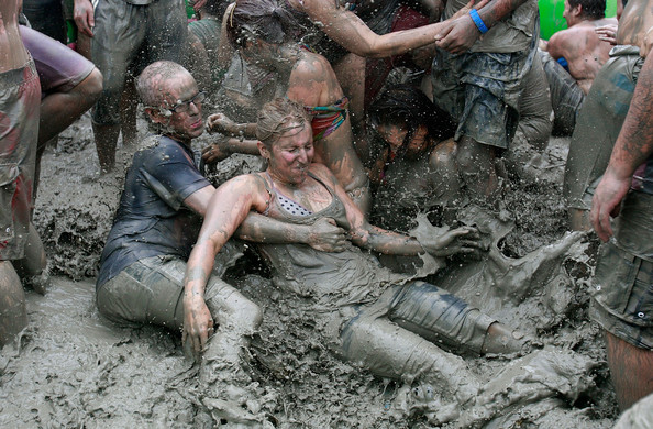 13th+Annual+Mud+Festival+Takes+Place+Boryeong+mI_q8O1YY9gl.jpg