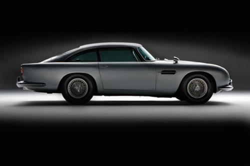 Aston-Martin-DB5-1964-JB007-1.jpg