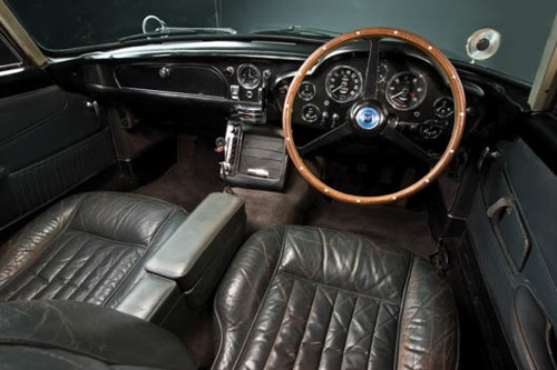 Aston-Martin-DB5-1964-JB007-8.jpg