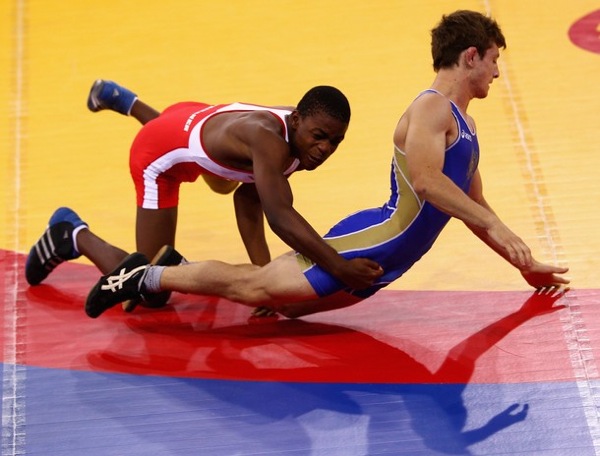 youth_olympic_games_singapore_greco_roman_artur_suleymanov_russia_jason_afrikaner_namibia.jpg