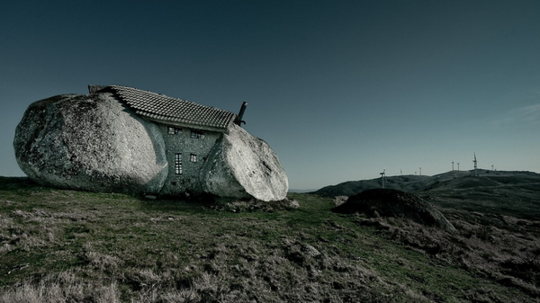 StoneHouse01.jpg