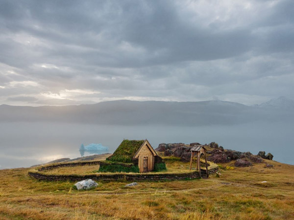 wood-church-greenland_25318_990x742.jpg