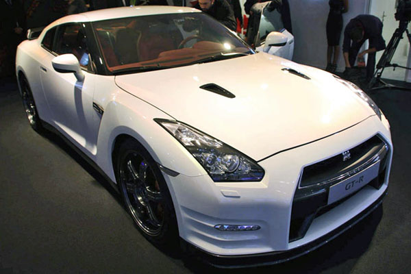 2012 Nissan GT-R.jpg