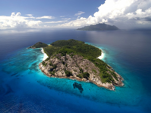 north_island_seychelles.jpg