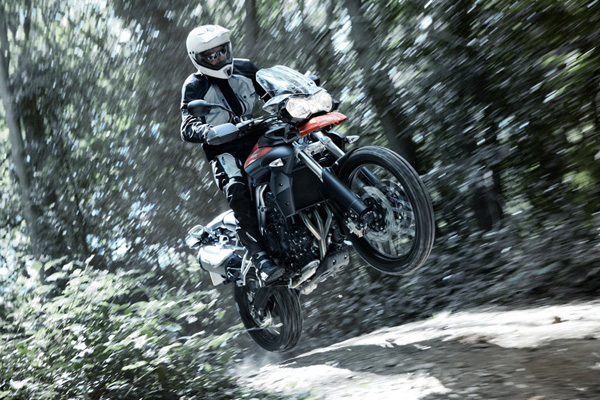 2011-triumph-tiger-800-action-5.jpg