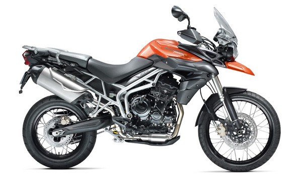 2011-triumph-tiger-800-studio-13.jpg