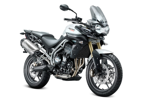 2011-triumph-tiger-800-studio-4.jpg