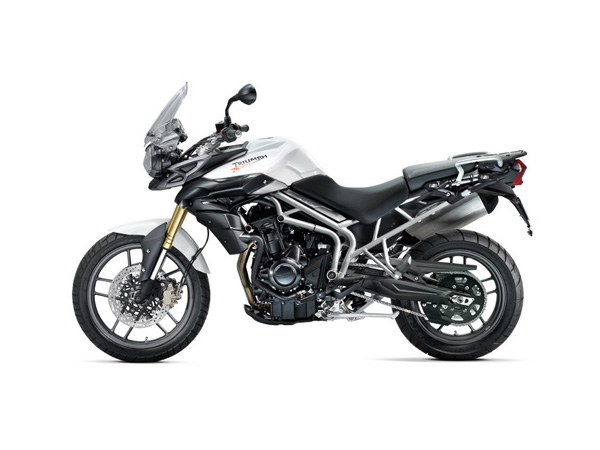 2011-triumph-tiger-800-studio-5.jpg