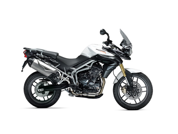 2011-triumph-tiger-800-studio-7.jpg