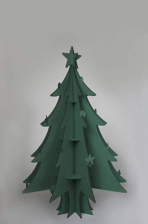 Recycled-Cardboard-Christmas-Tree-by-Cascades-01.jpg