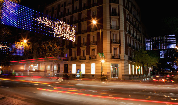 Christmas+Lighting+in+Madrid+O_wj2AoFfjjl.jpg