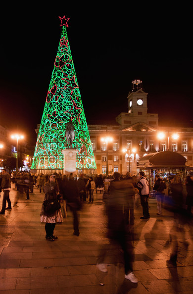 Christmas+Lighting+in+Madrid+y-7530UmglLl.jpg