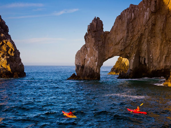 kayakers-lands-end-arch-baja-california_29413_990x742.jpg