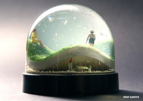 Nisse-Landscape-snowglobes__03.jpg