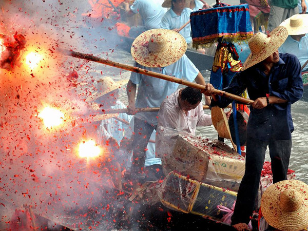 dragon-boat-festival-china_29409_990x742.jpg