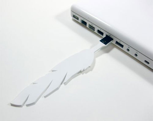 usb-bookmarks-feather-shaped.jpg
