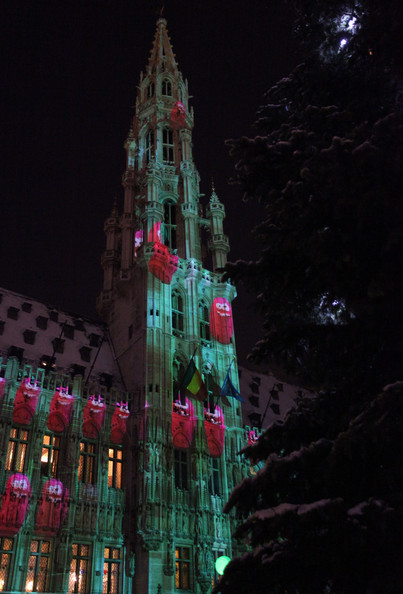 Christmas+Lights+Illuminate+La+Grand+Place+v2MEh86lmE5l.jpg