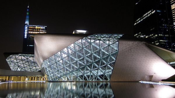 Оперный театр Гуанчжоу от Zaha Hadid